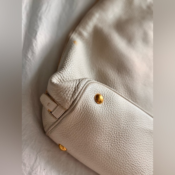 Prada Vitello Daino Pearl White Leather Convertible Shopper Tote Bag Purse - Picture 9 of 15
